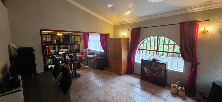 3 Bedroom Property for Sale in Flimieda North West